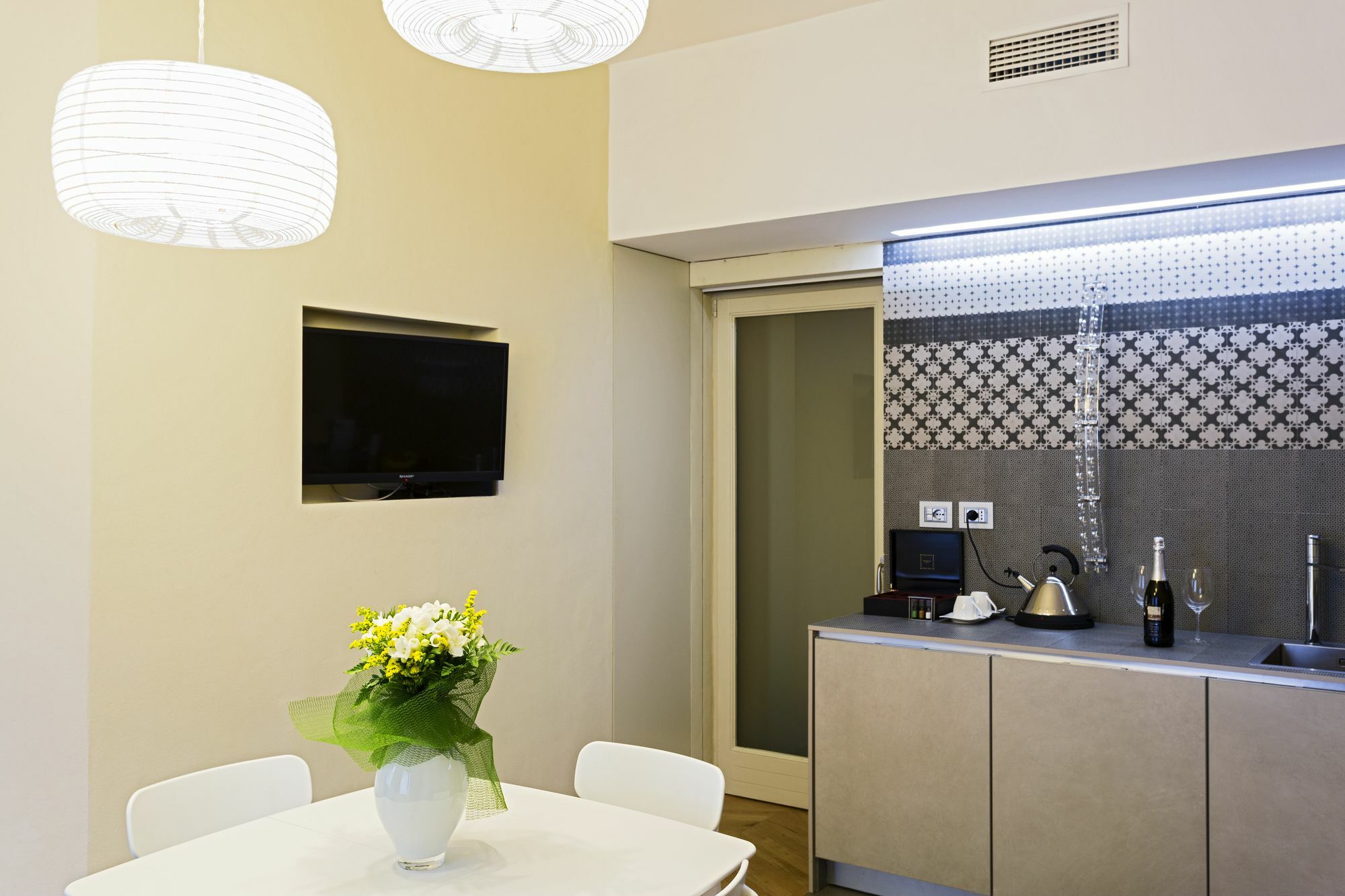 Maison Laghetto - Apartment Suite Milan Luaran gambar